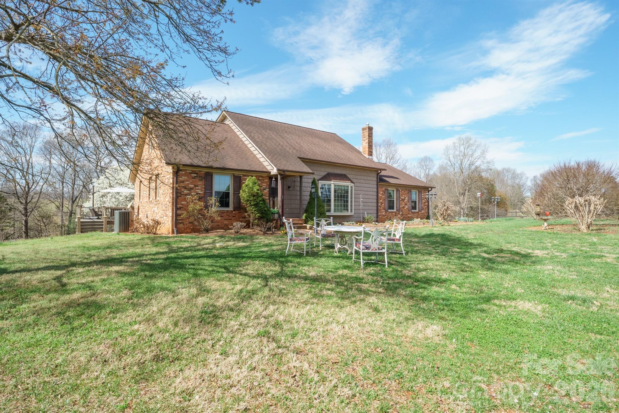 1924 Buck Shoals Road — Hamptonville