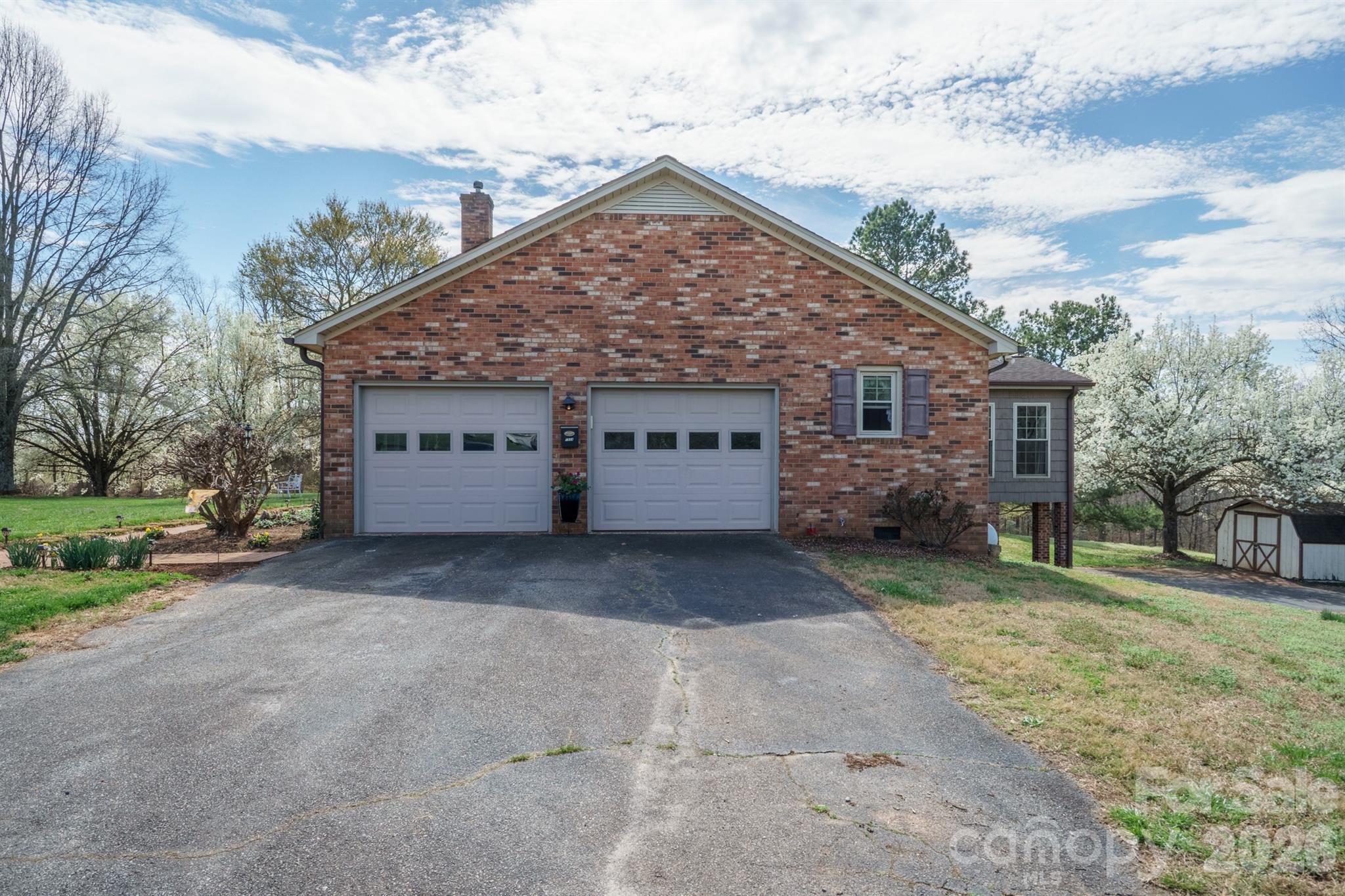 1924 Buck Shoals Road — Hamptonville