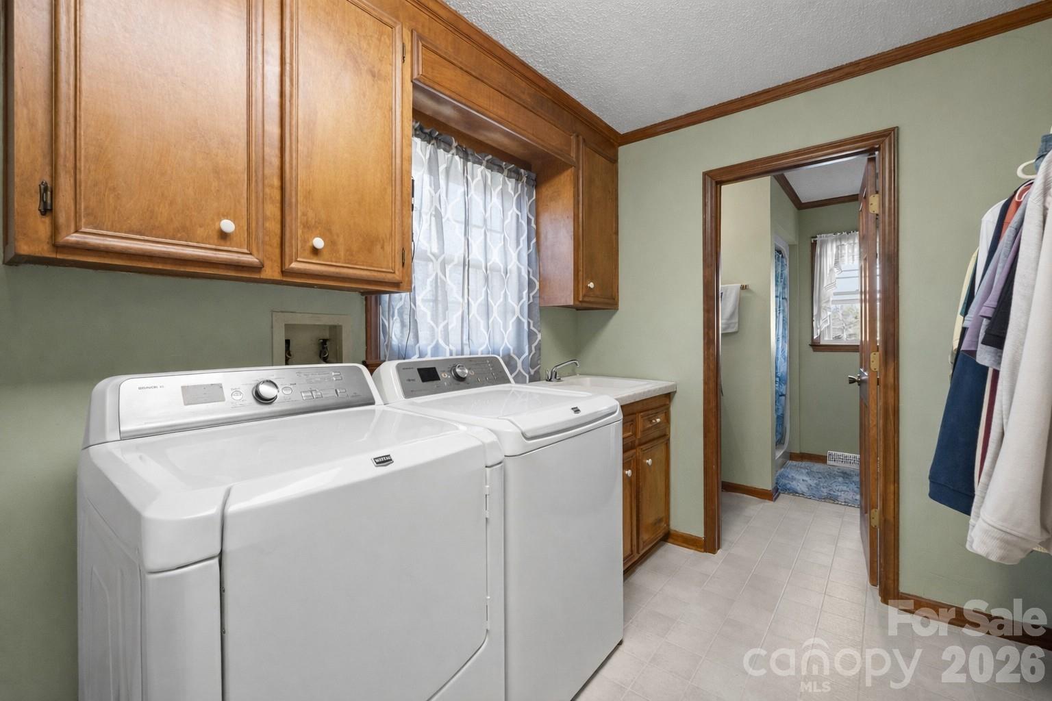 1924 Buck Shoals Road — Hamptonville