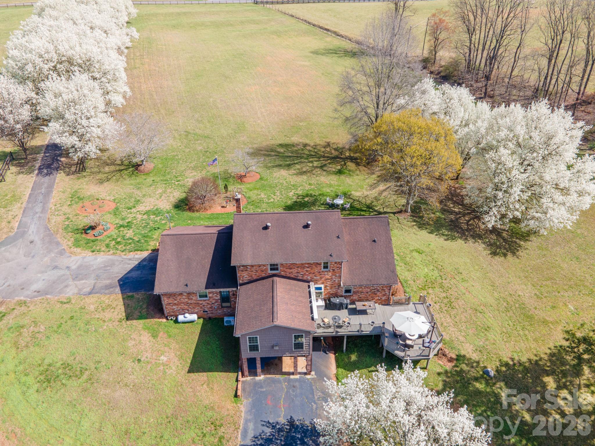 1924 Buck Shoals Road — Hamptonville