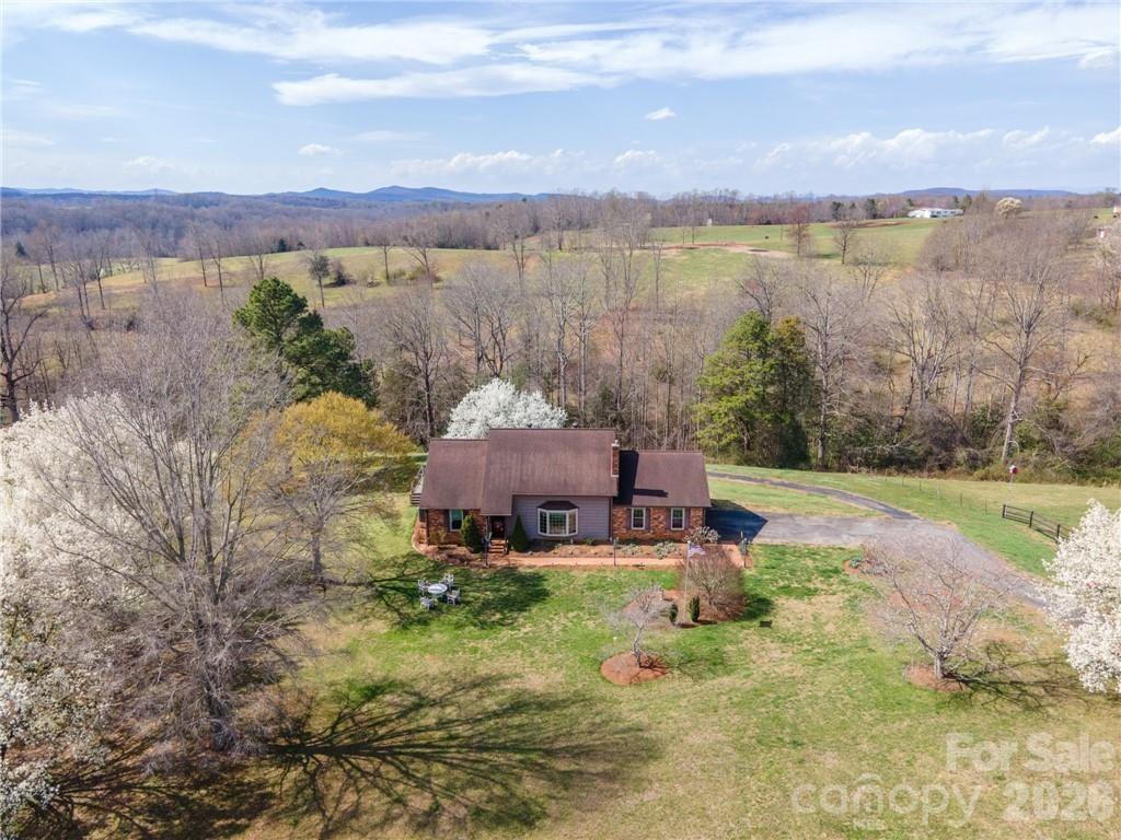 1924 Buck Shoals Road — Hamptonville
