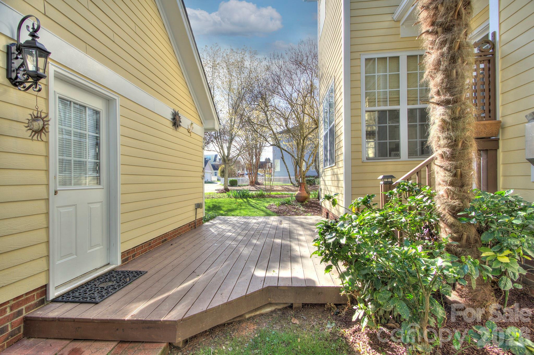 15324 Barnsbury Drive — Huntersville