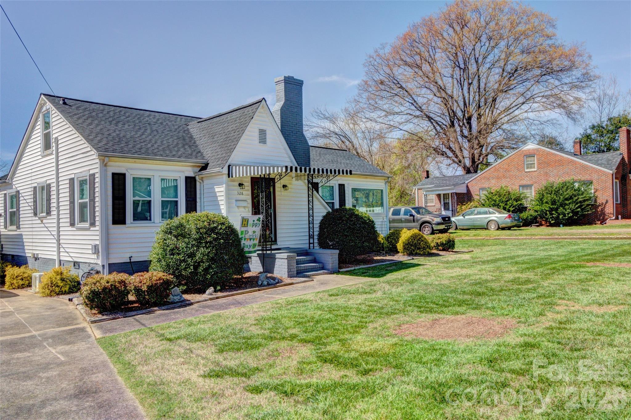 328 S Pink Street — Cherryville