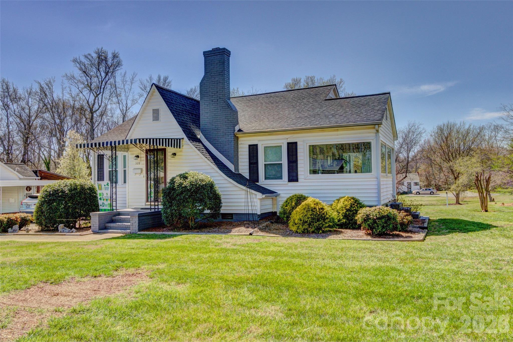 328 S Pink Street — Cherryville