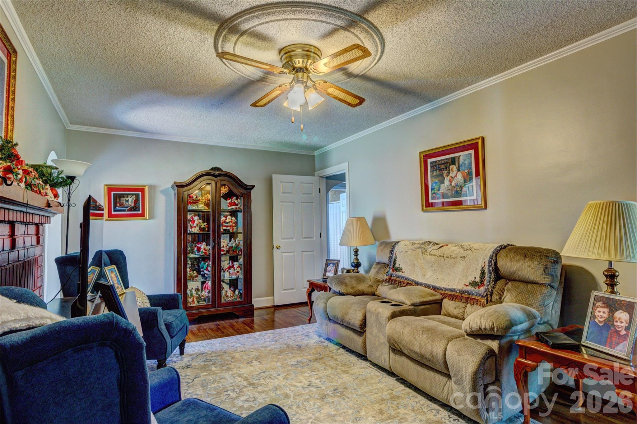 328 S Pink Street — Cherryville