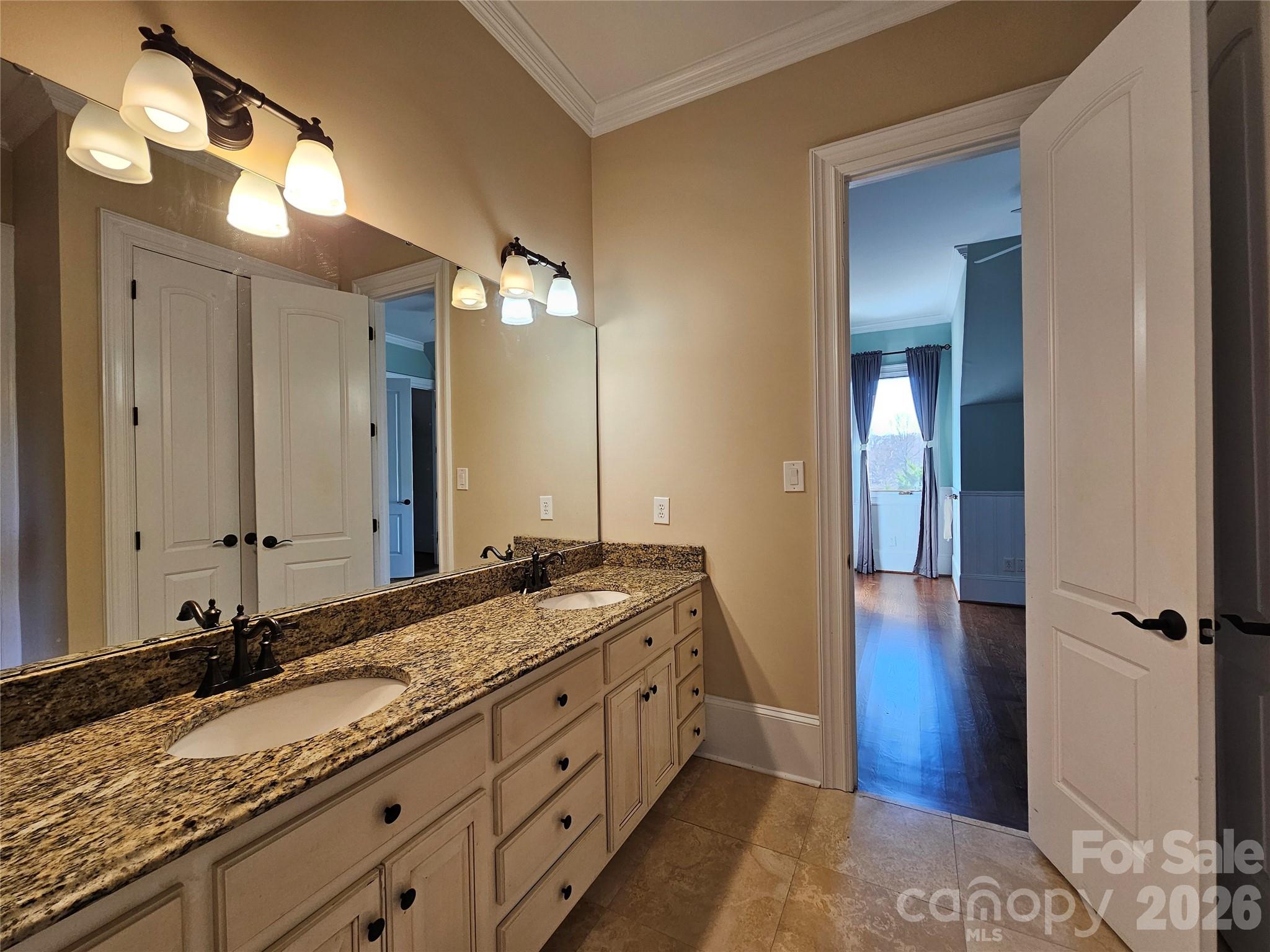 9222 Woodhall Lake Drive — Waxhaw