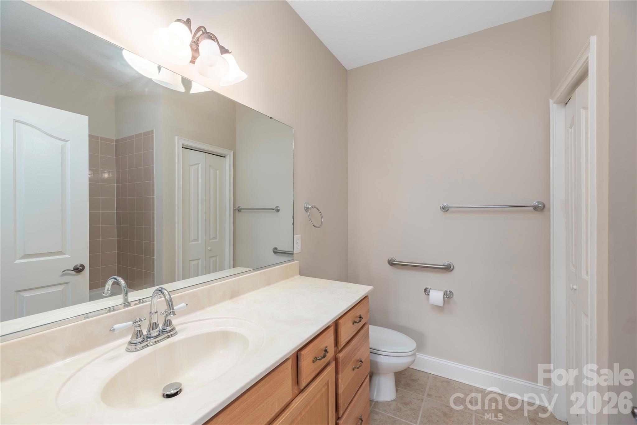 93 Outlook Circle — Swannanoa