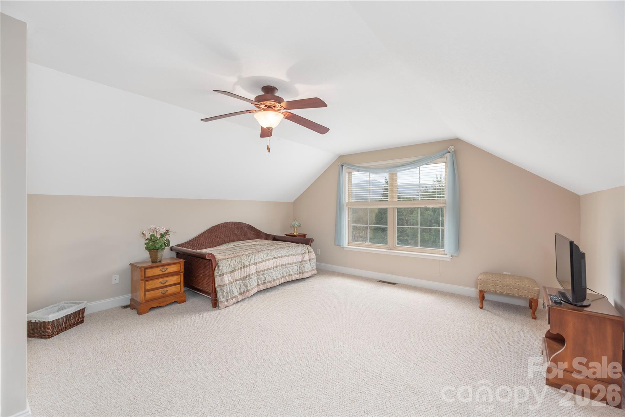 93 Outlook Circle — Swannanoa