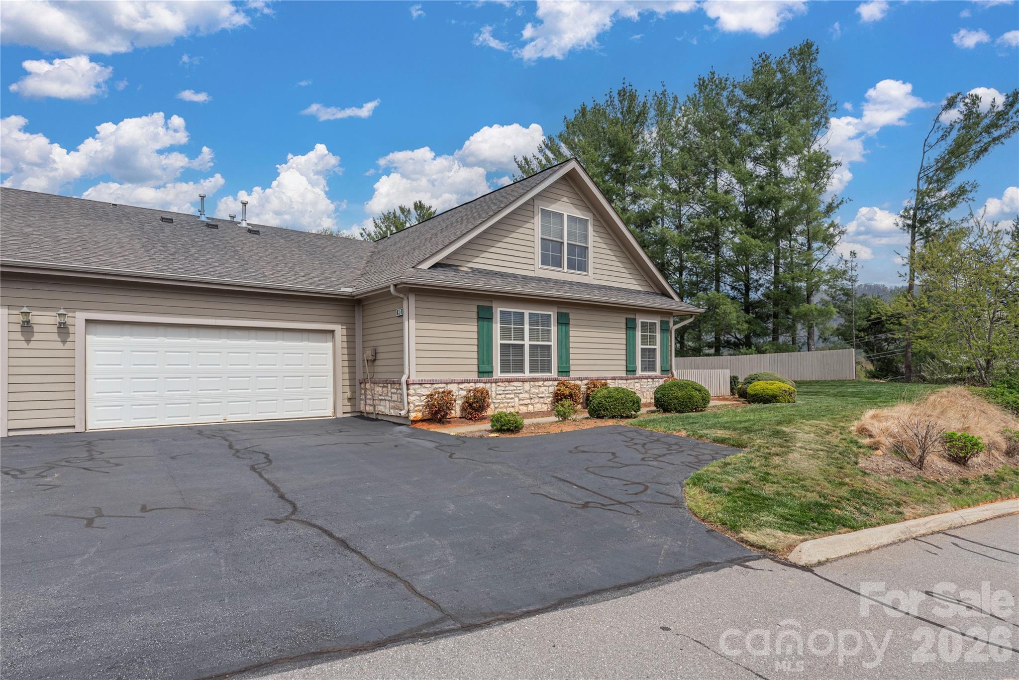93 Outlook Circle — Swannanoa