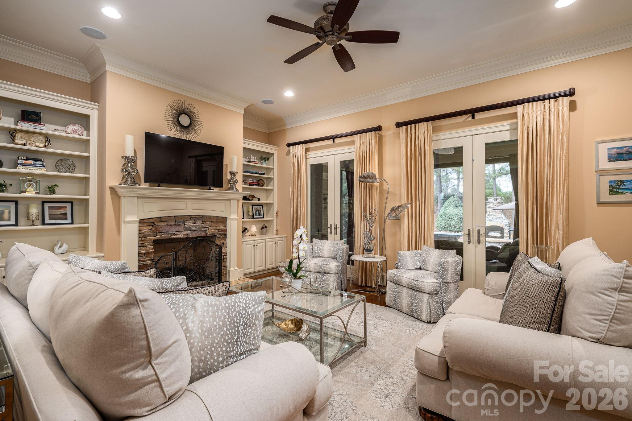 169 Cape Cod Way — Mooresville