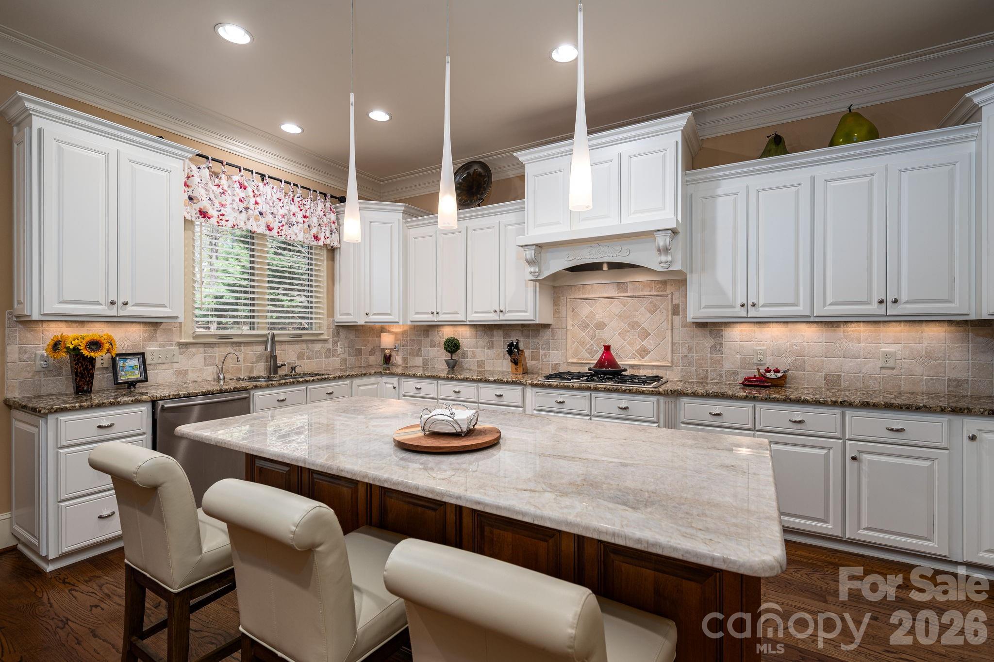 169 Cape Cod Way — Mooresville
