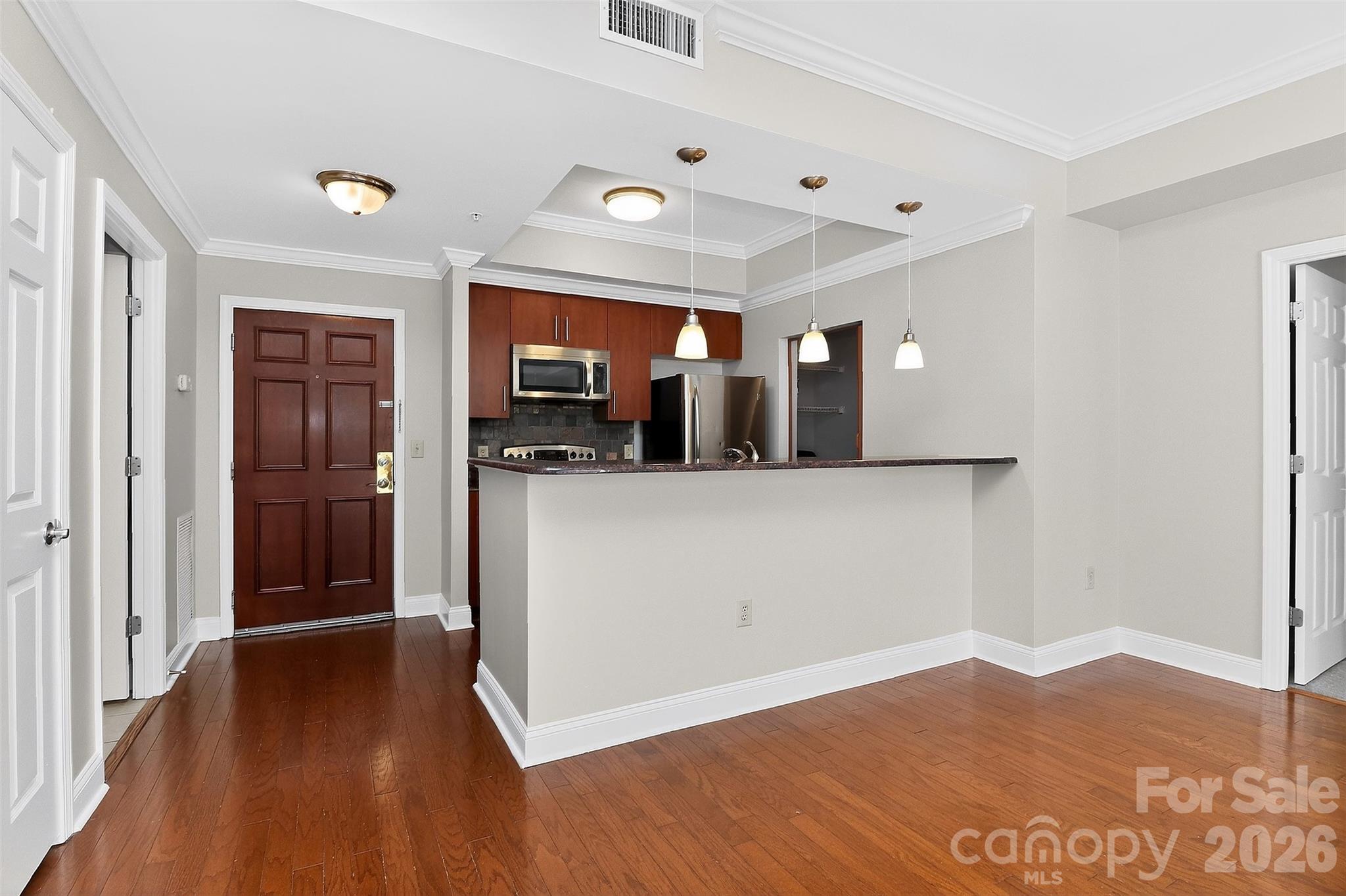 300 W 5th Street W #413 — Charlotte