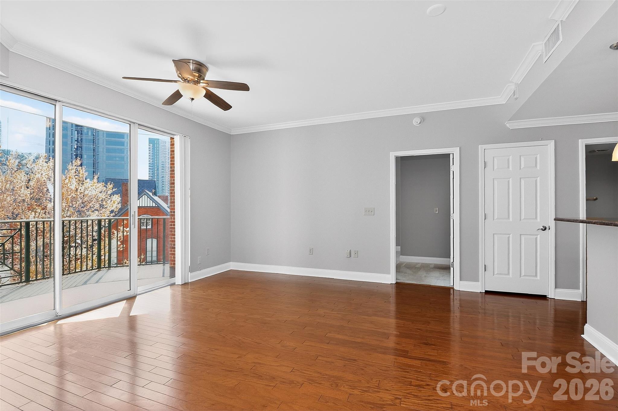 300 W 5th Street W #413 — Charlotte