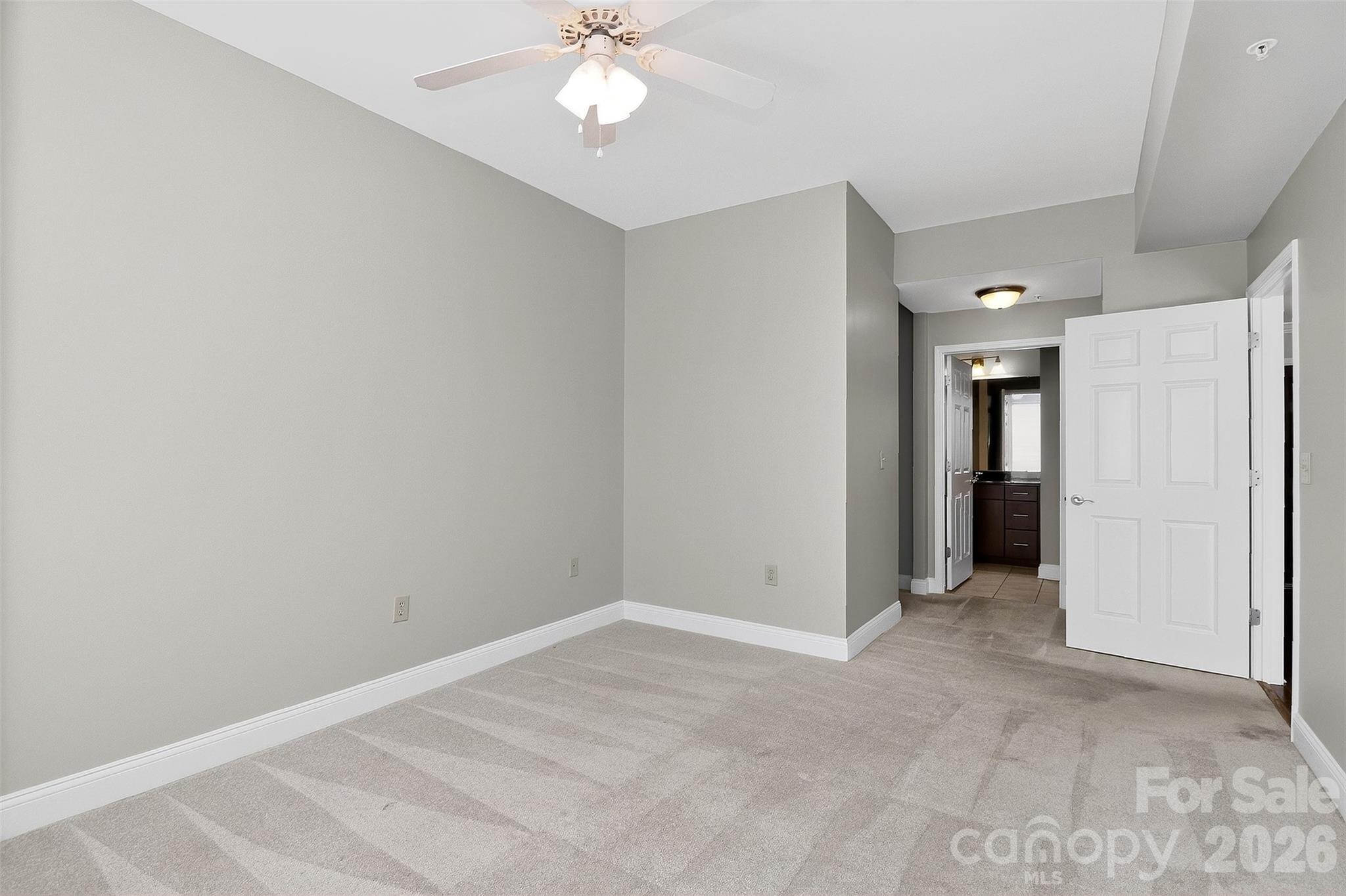 300 W 5th Street W #413 — Charlotte