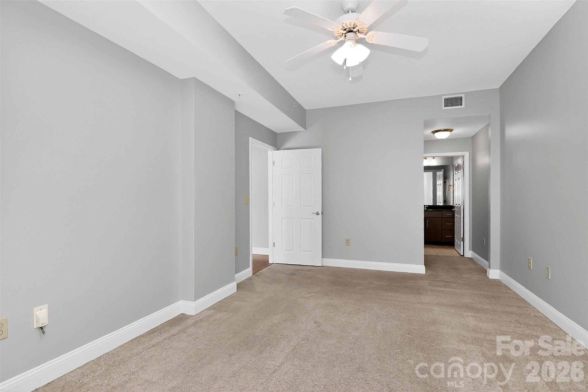 300 W 5th Street W #413 — Charlotte