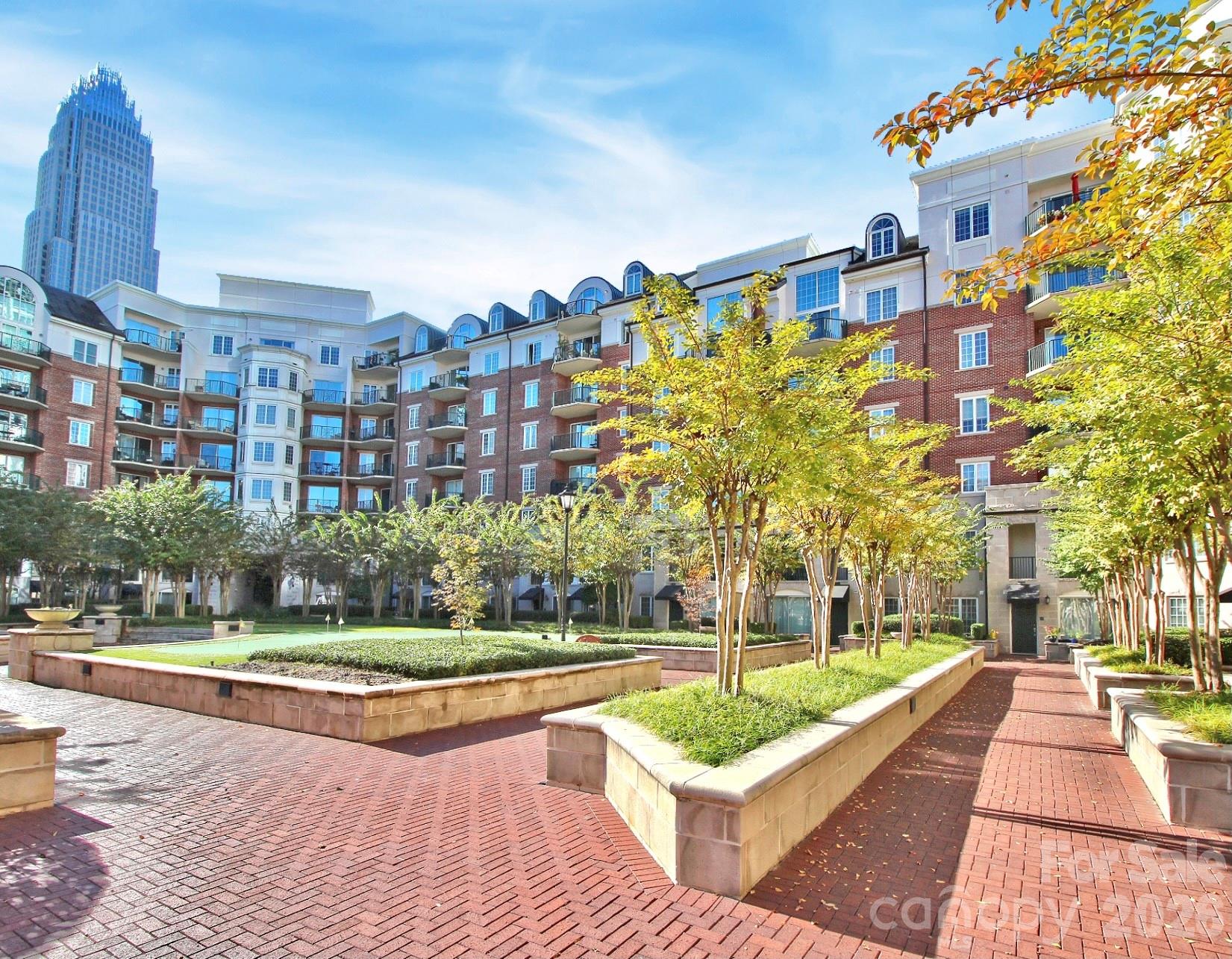 300 W 5th Street W #413 — Charlotte
