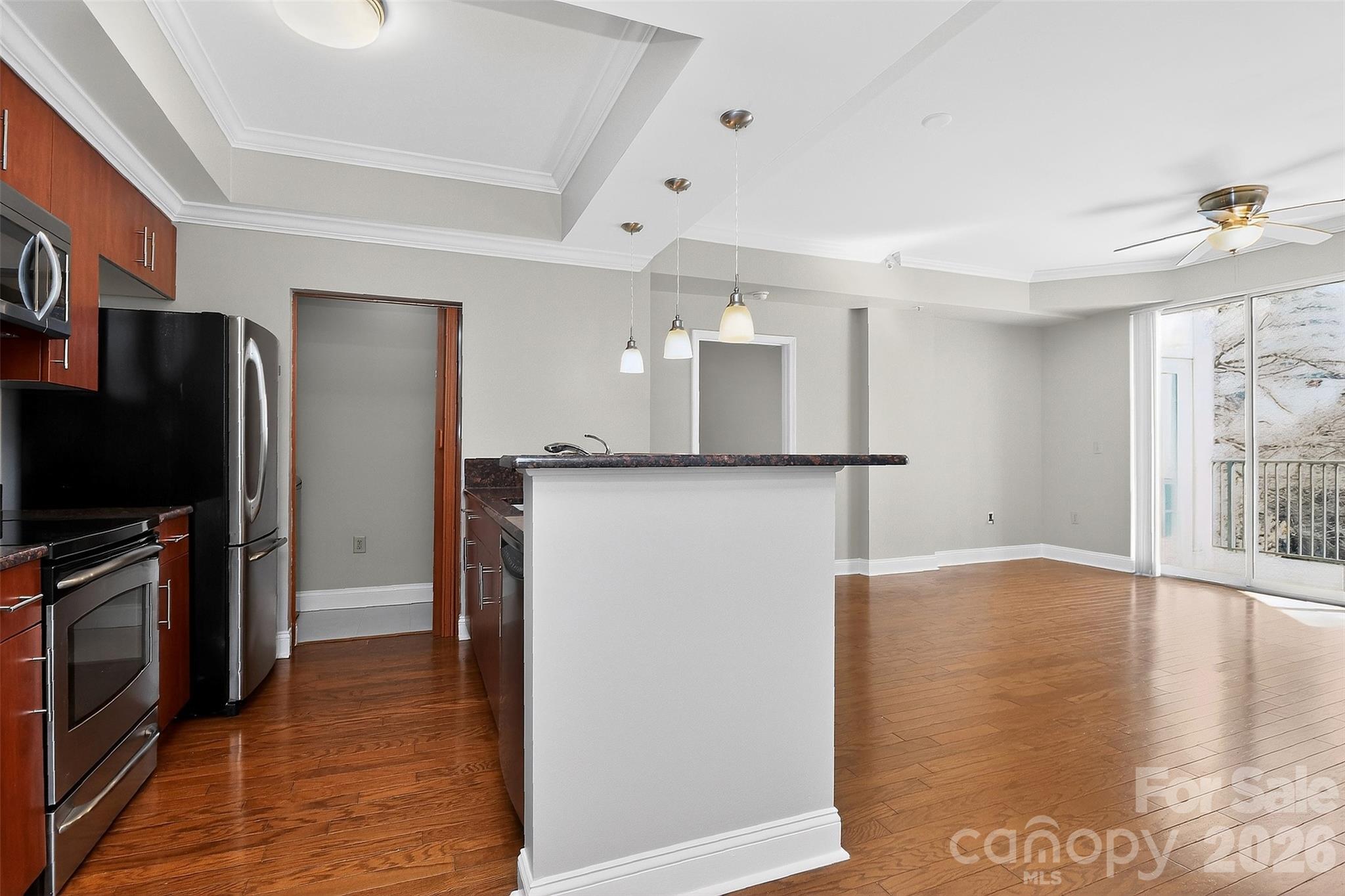 300 W 5th Street W #413 — Charlotte
