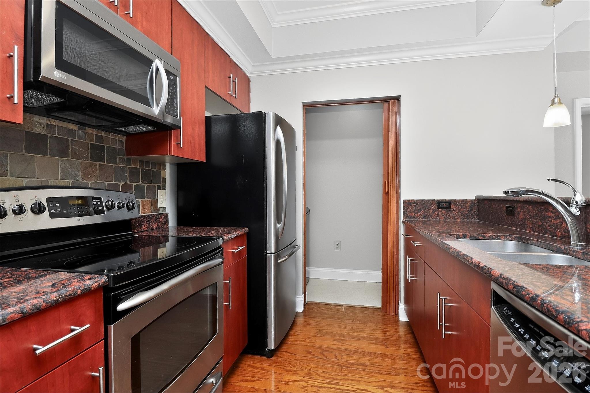 300 W 5th Street W #413 — Charlotte