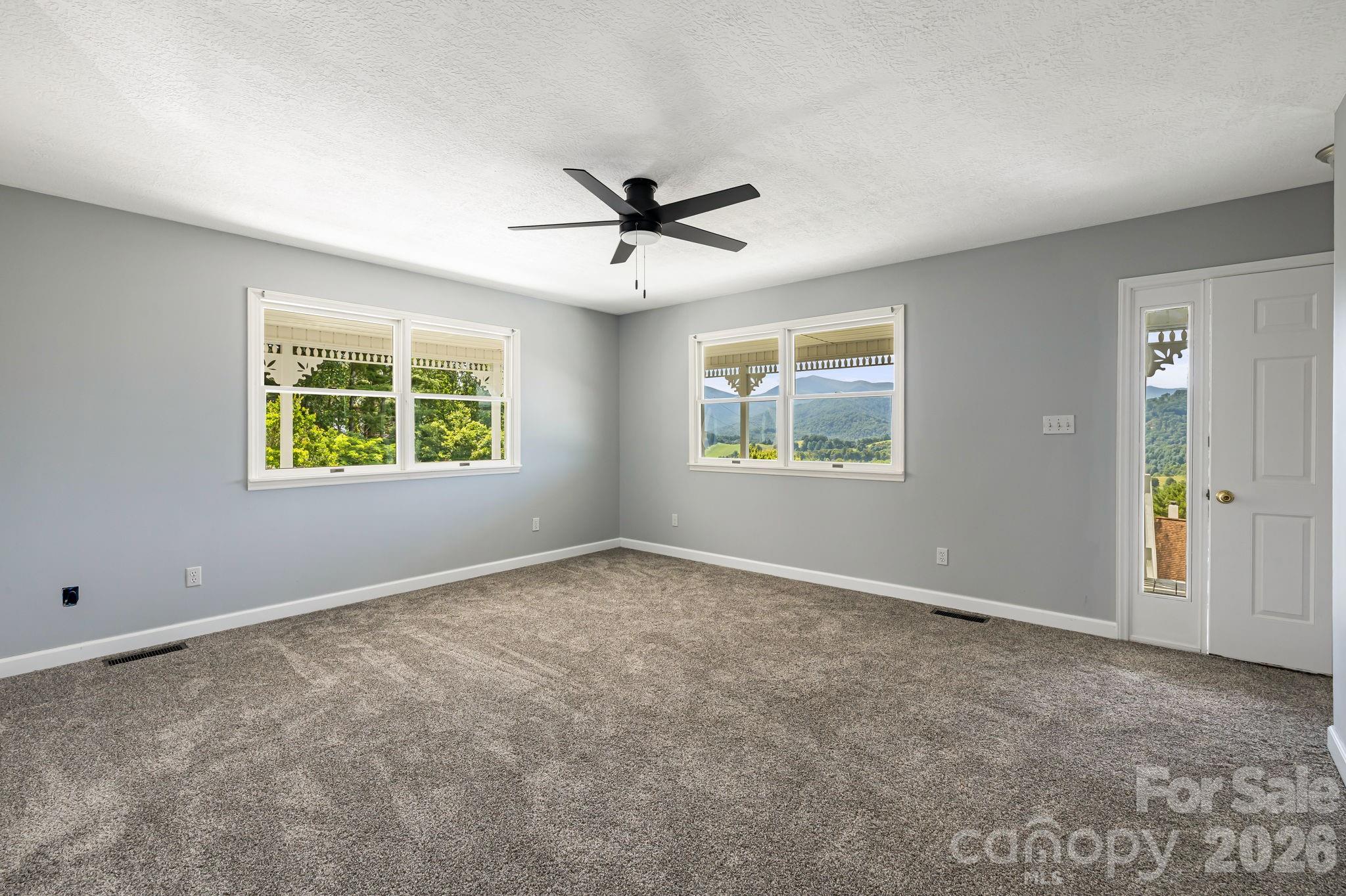 95 Friendship Road — Burnsville
