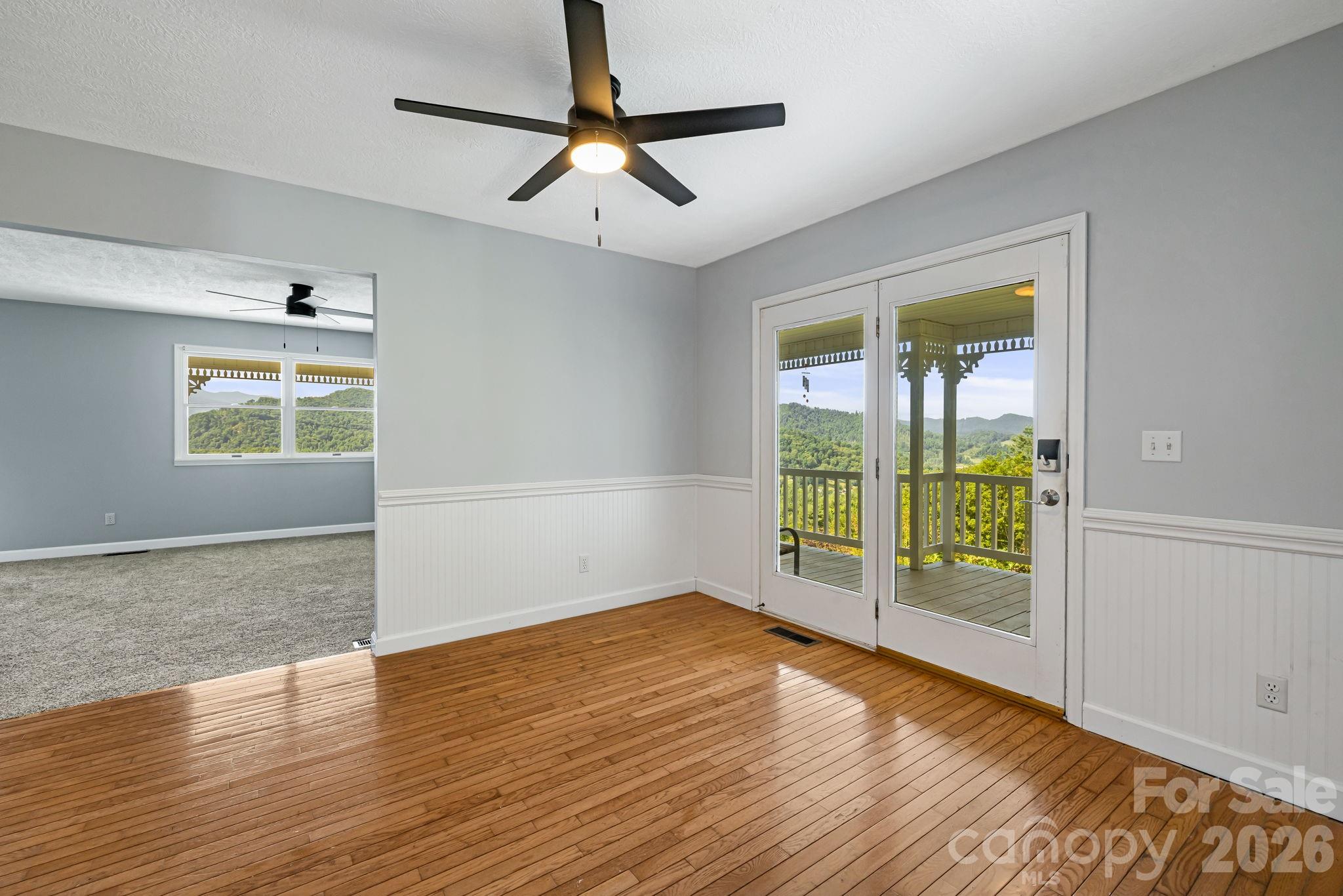 95 Friendship Road — Burnsville