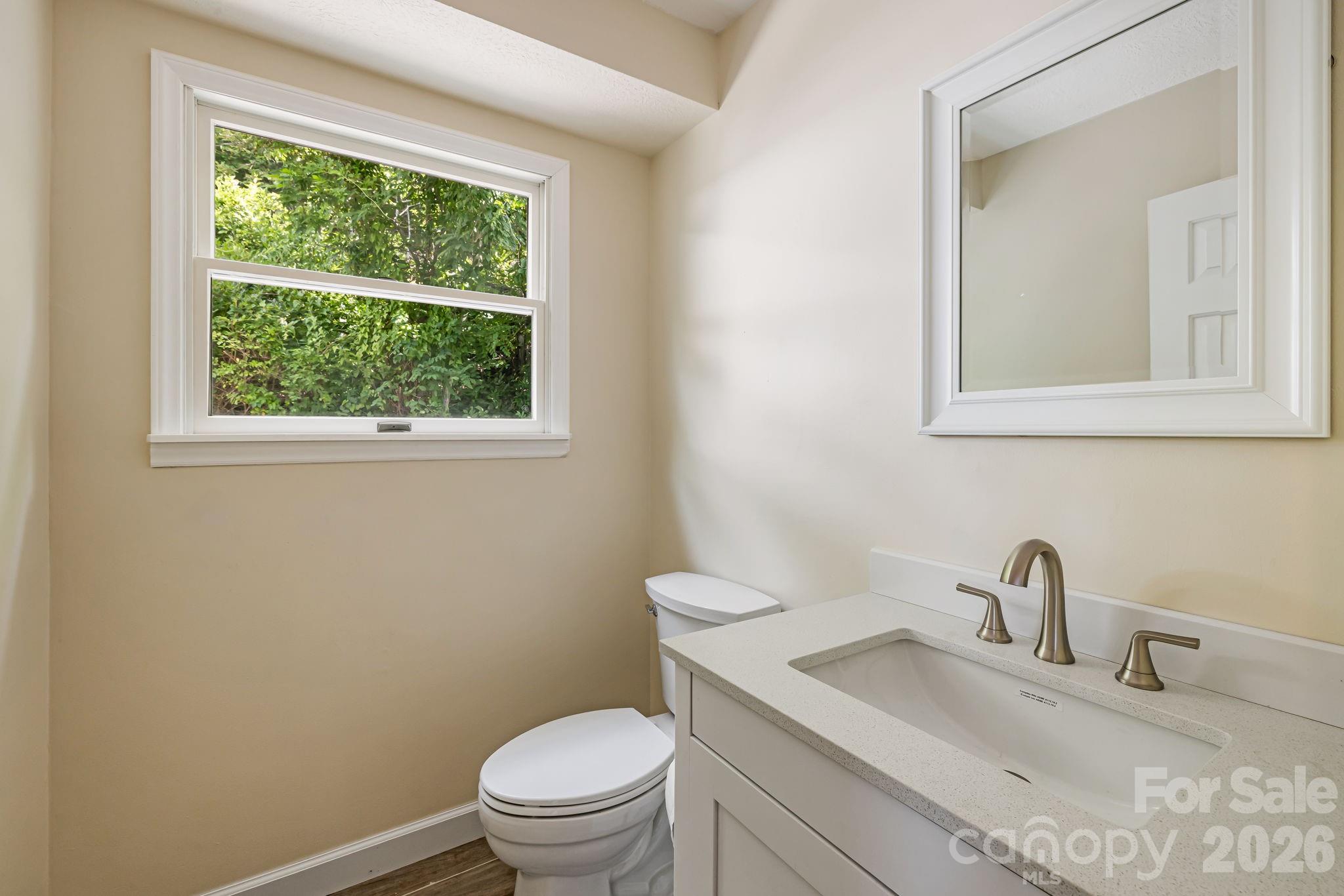 95 Friendship Road — Burnsville
