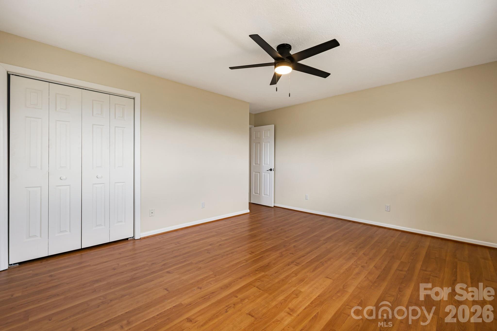 95 Friendship Road — Burnsville