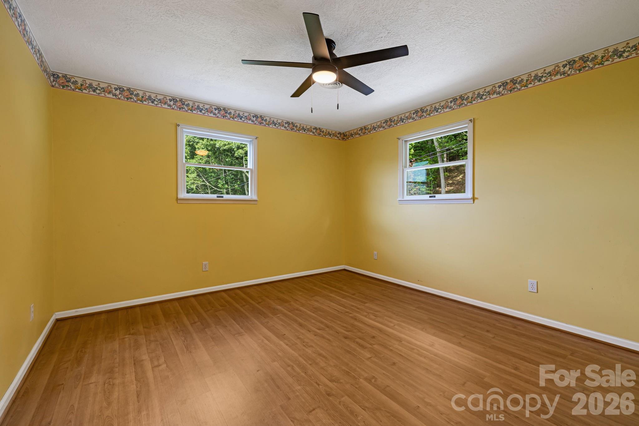 95 Friendship Road — Burnsville