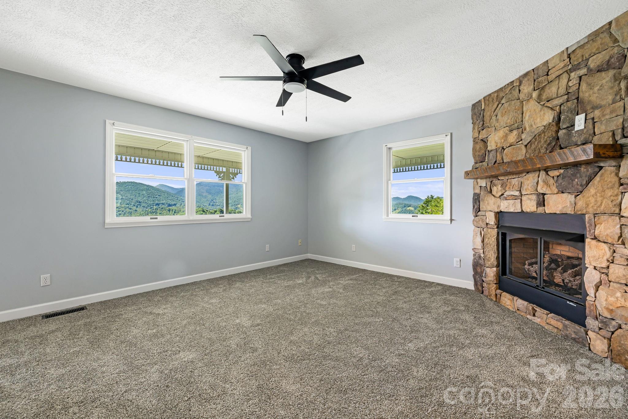 95 Friendship Road — Burnsville