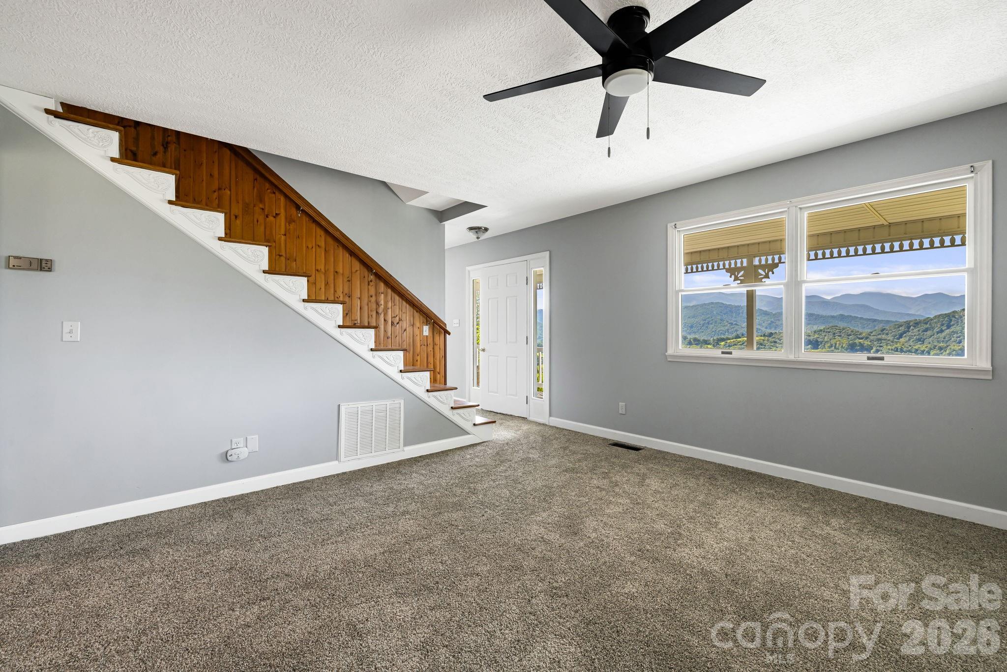 95 Friendship Road — Burnsville