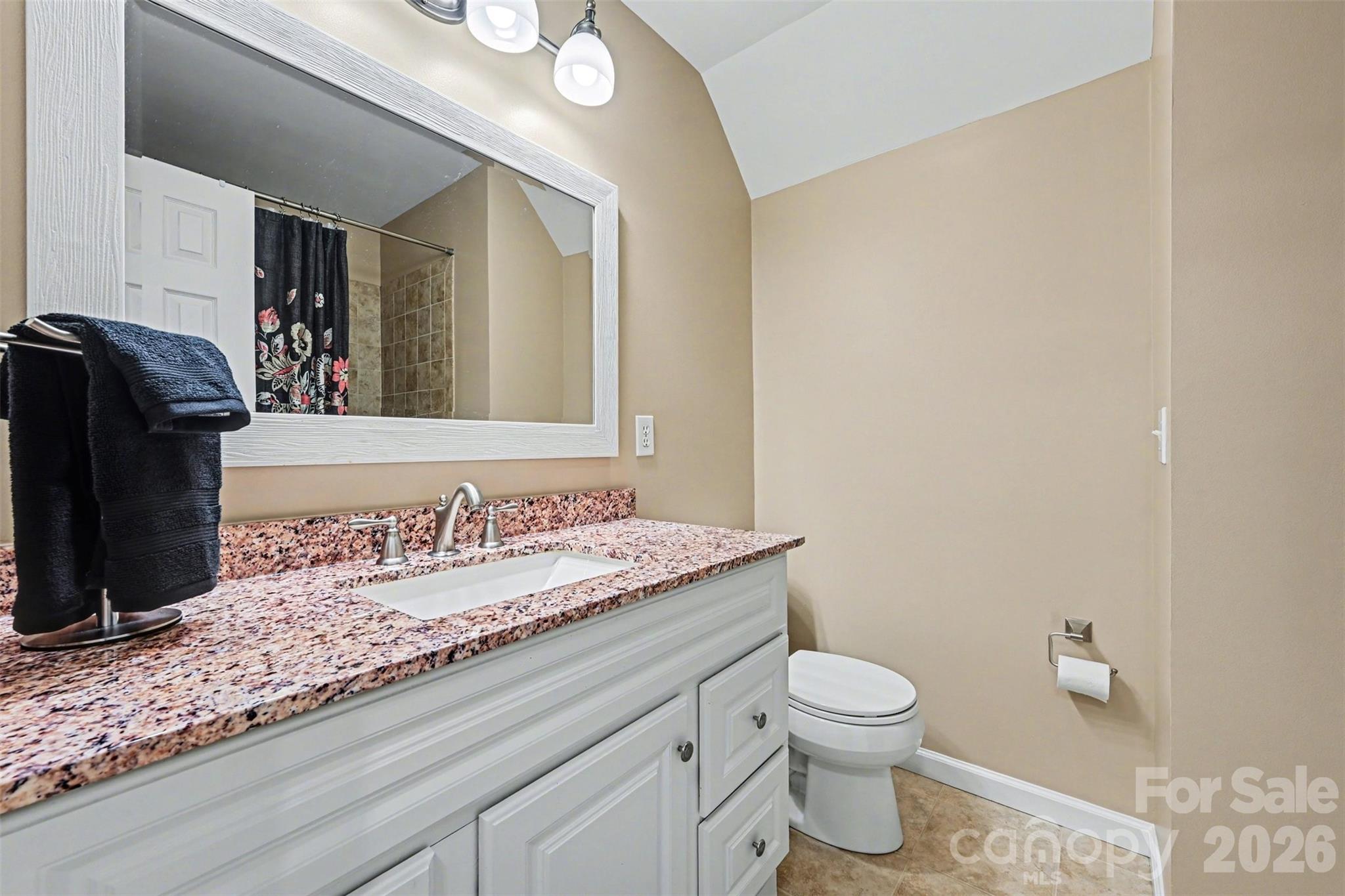 586 Gatsby Place NW — Concord