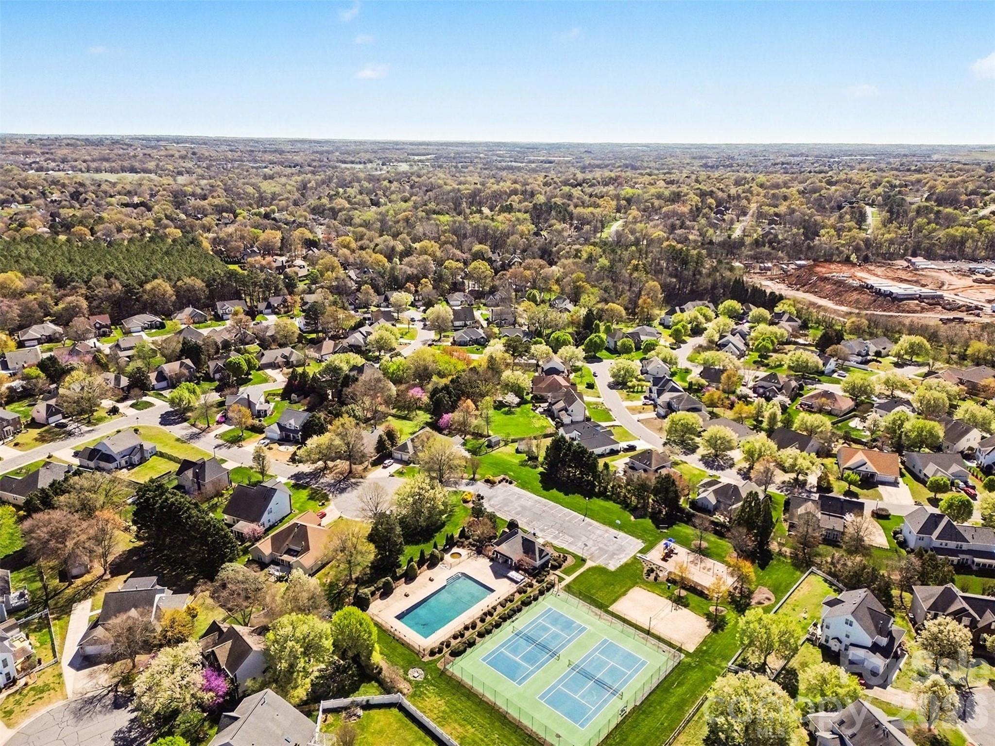 586 Gatsby Place NW — Concord