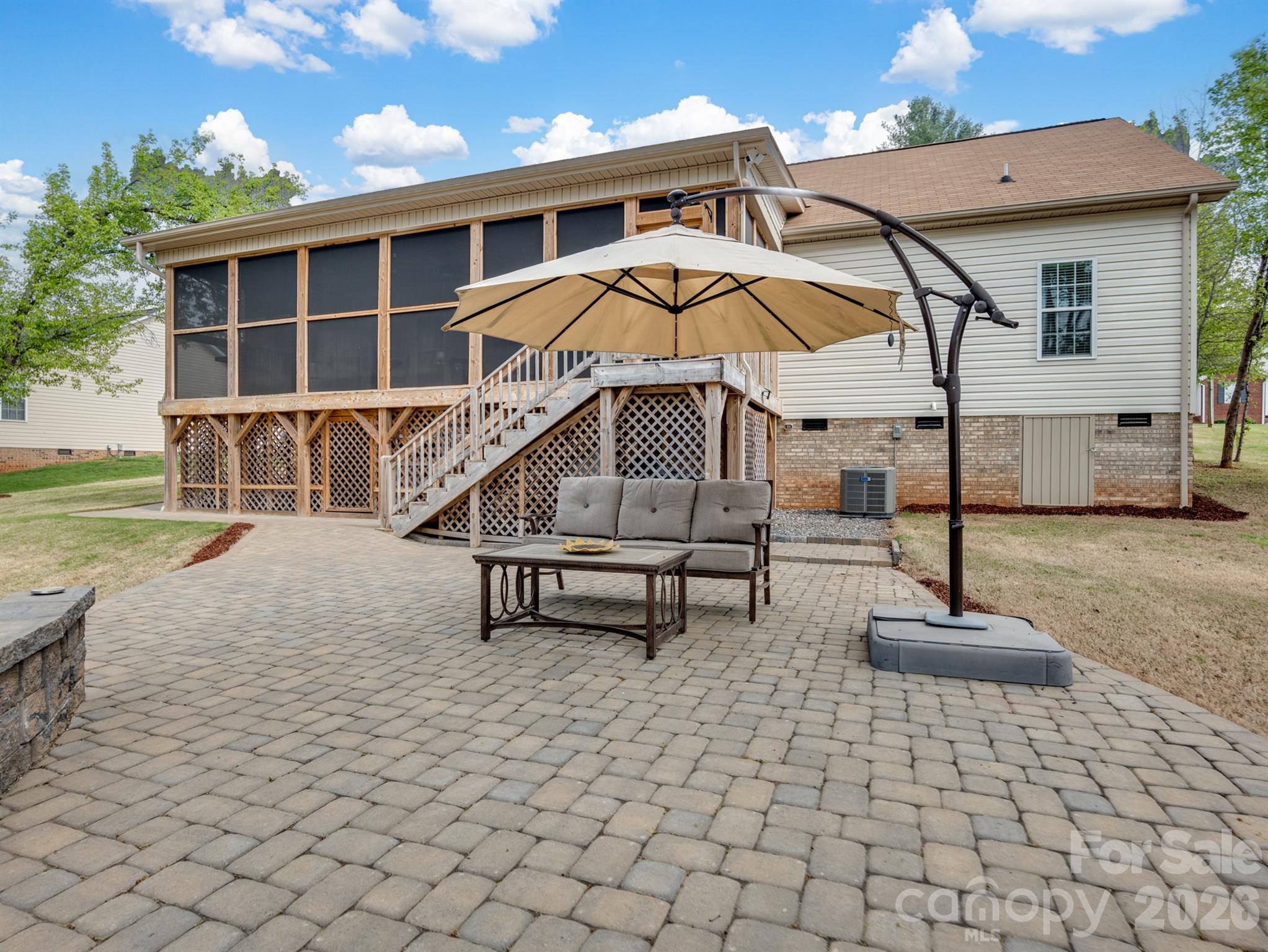2235 Picnic Drive — Newton