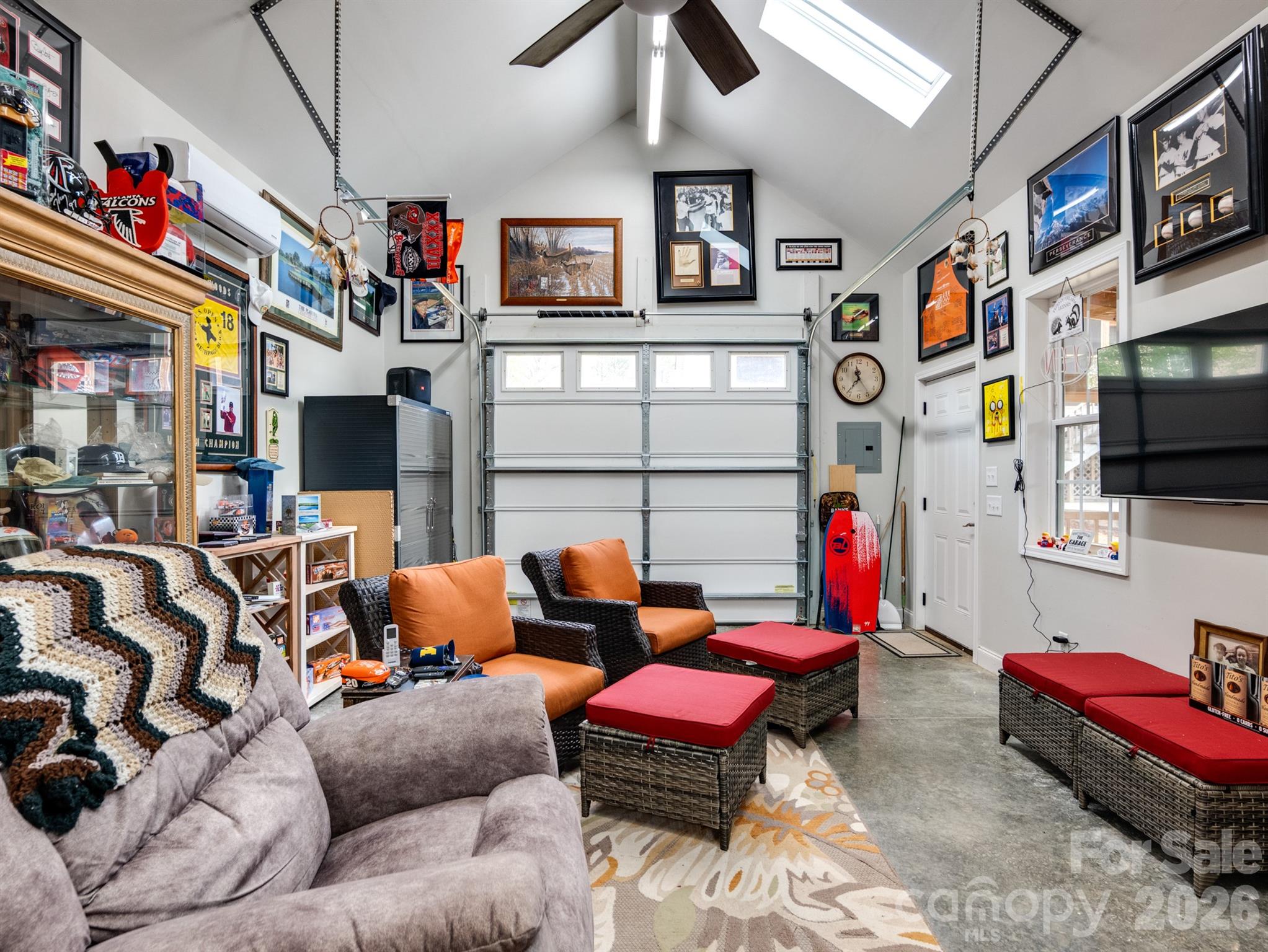 2235 Picnic Drive — Newton