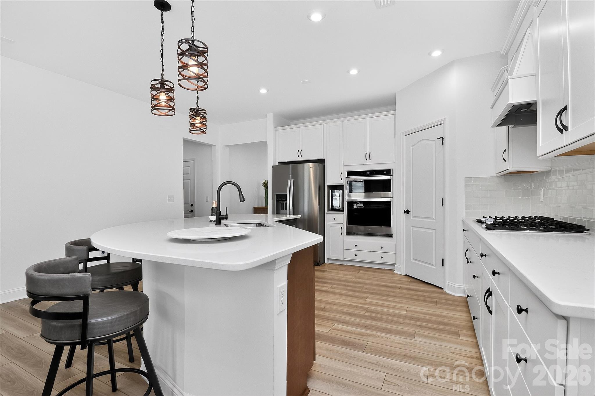 709 Hinterland Lane — Matthews