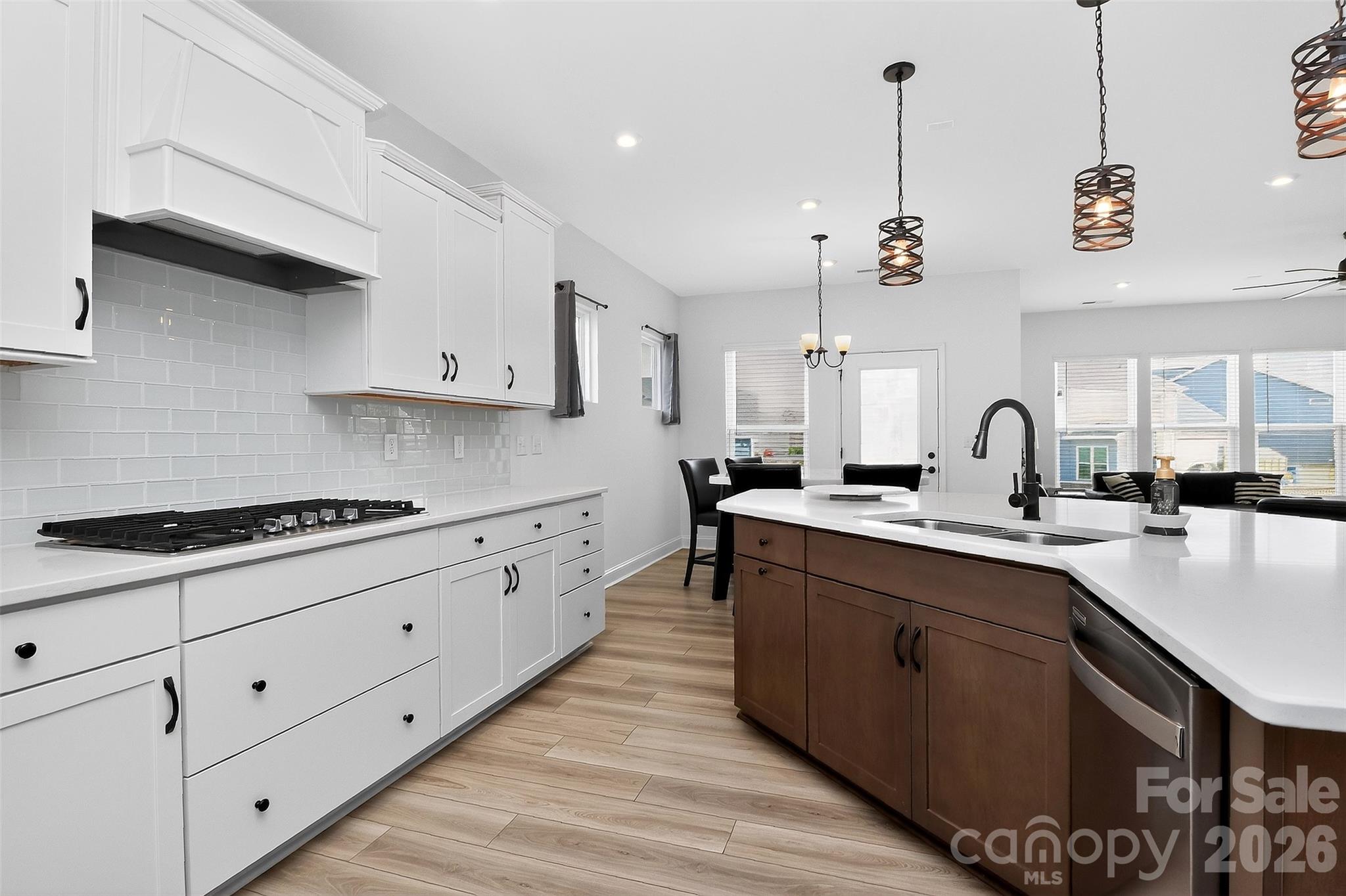 709 Hinterland Lane — Matthews