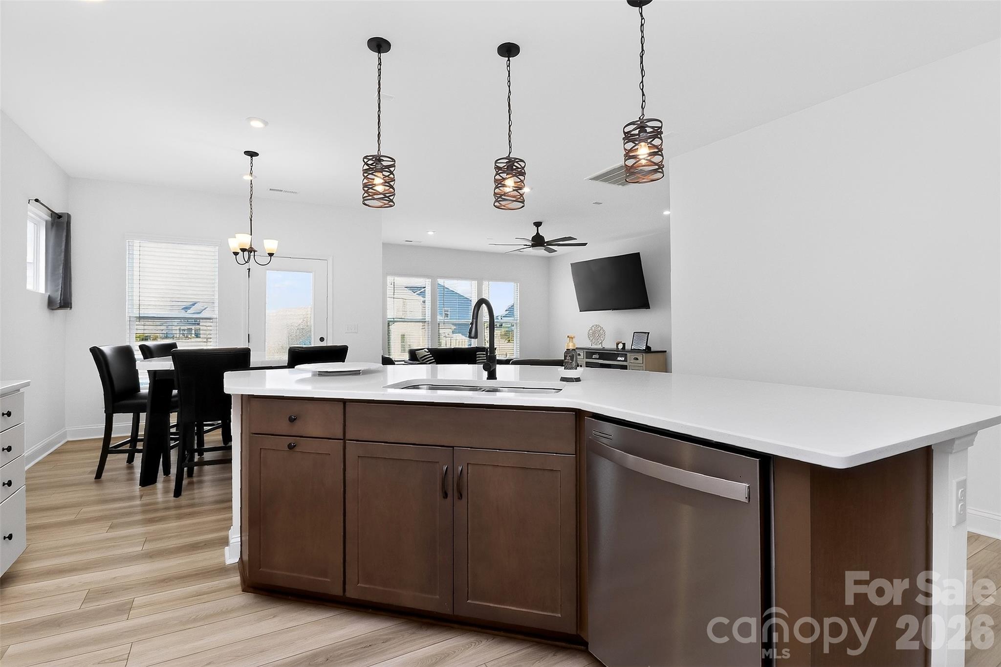 709 Hinterland Lane — Matthews