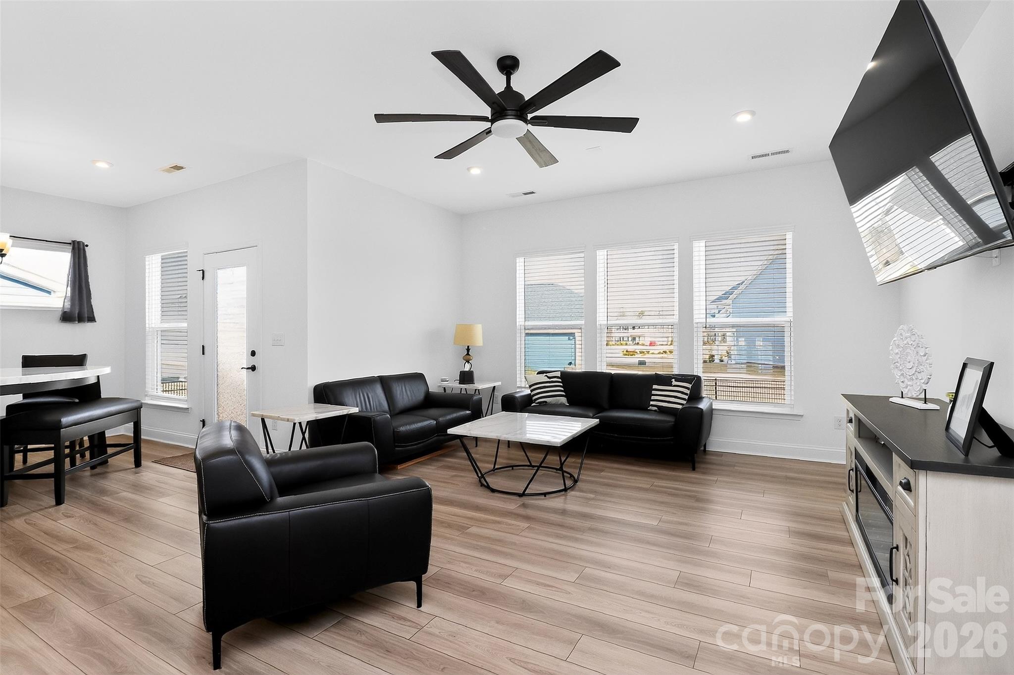 709 Hinterland Lane — Matthews