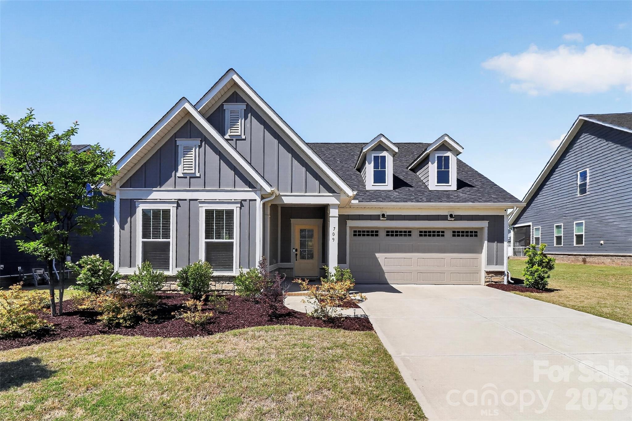 709 Hinterland Lane — Matthews