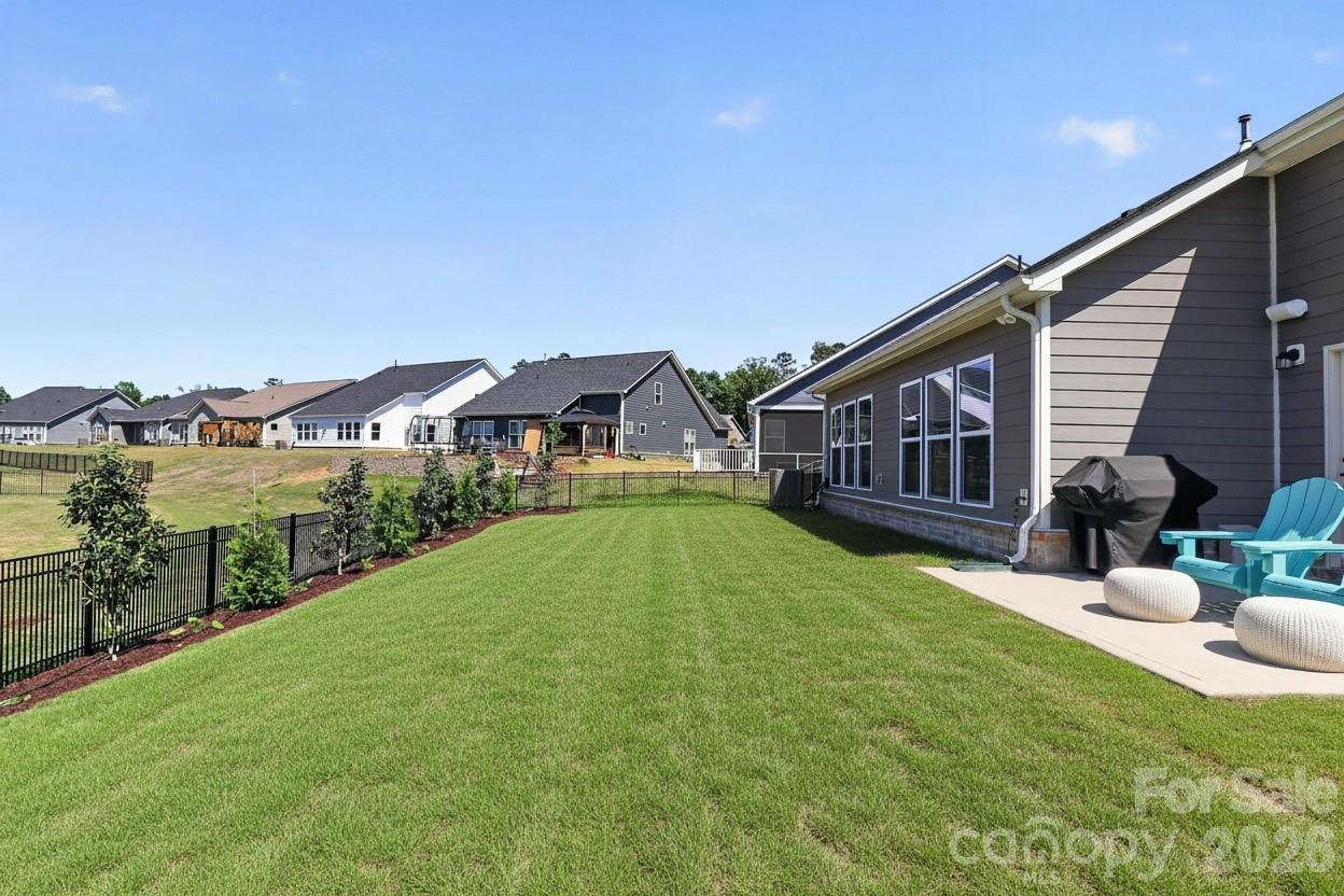 709 Hinterland Lane — Matthews