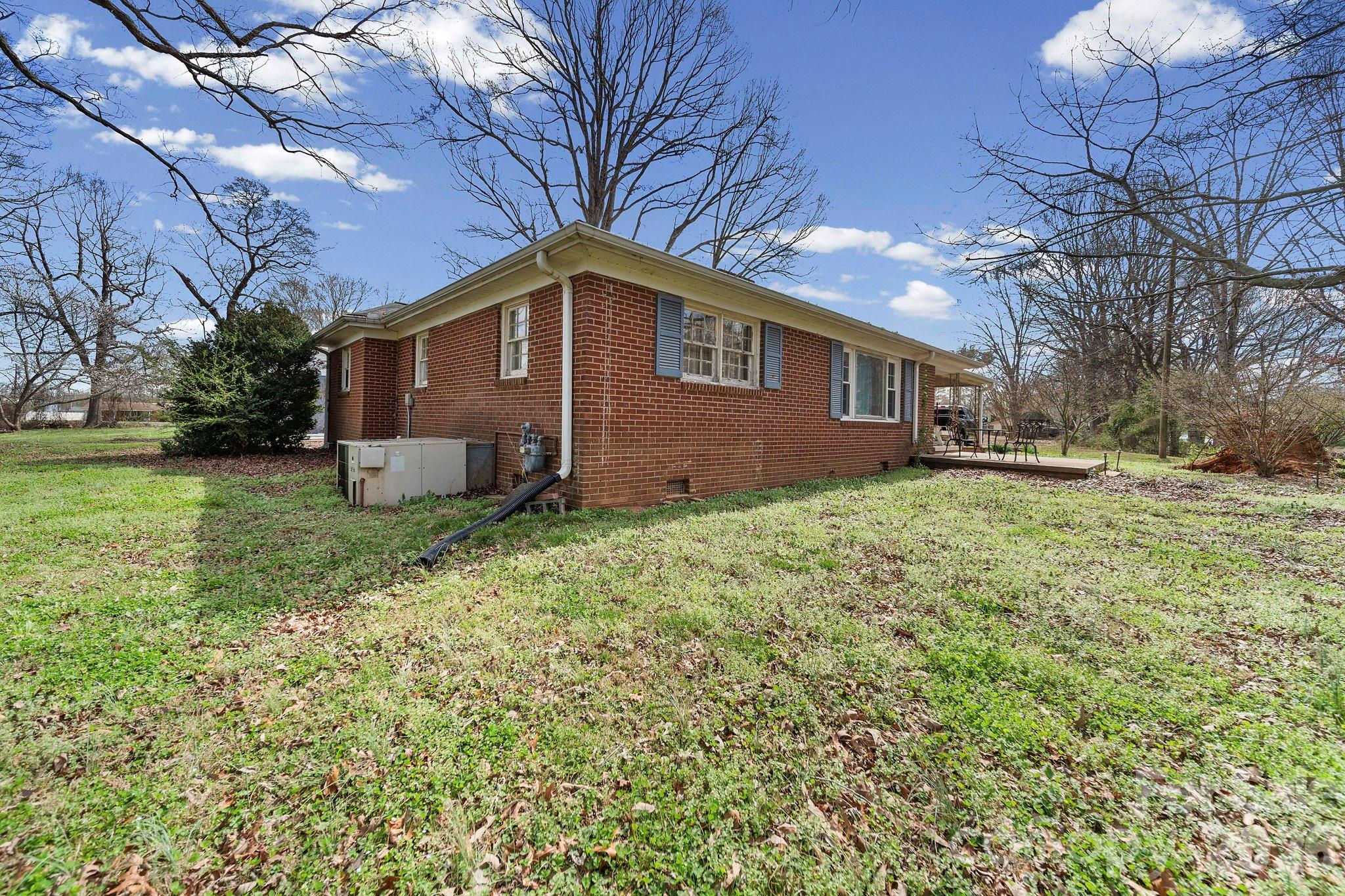508 Washburn Switch Road — Shelby