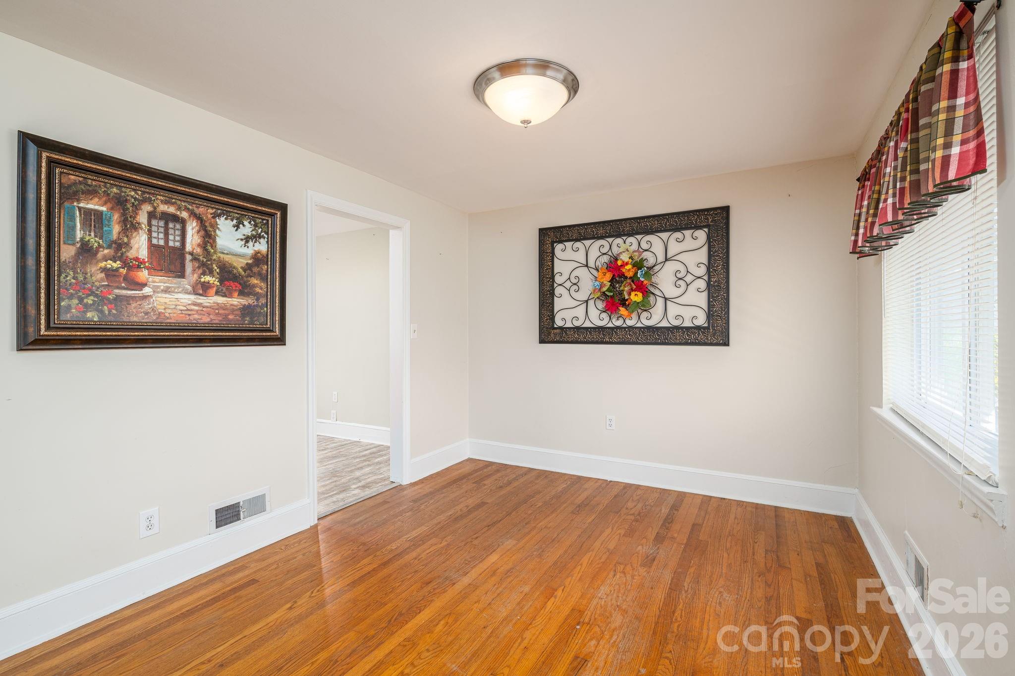 1606 Davis Park Road — Gastonia