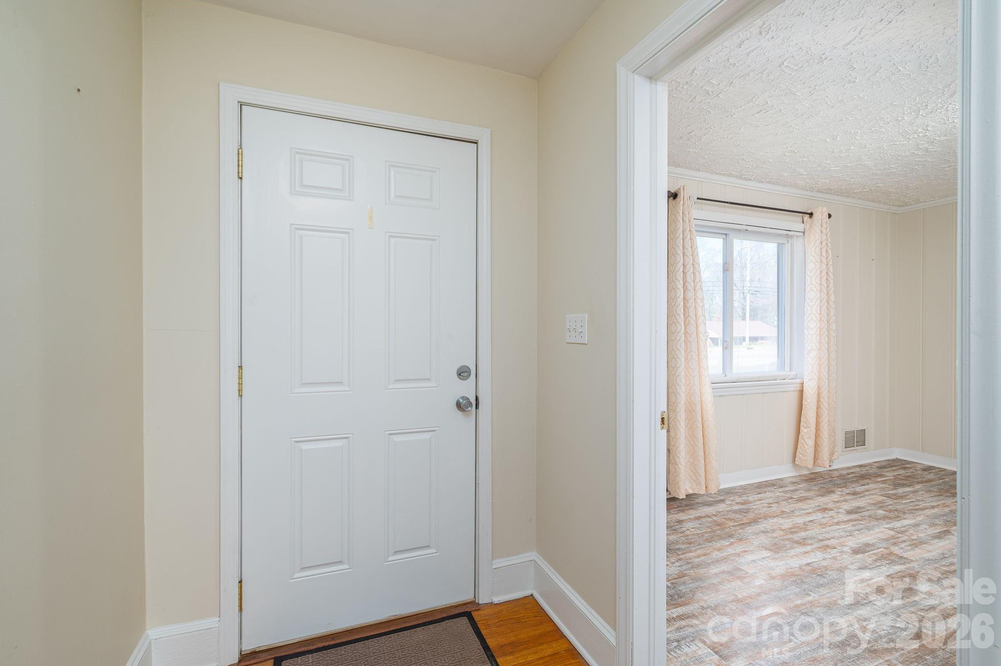 1606 Davis Park Road — Gastonia
