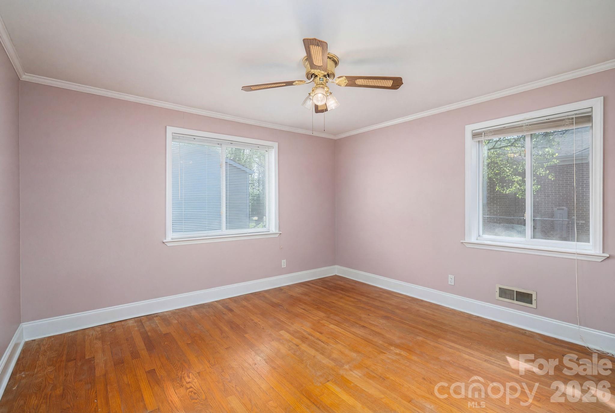 1606 Davis Park Road — Gastonia