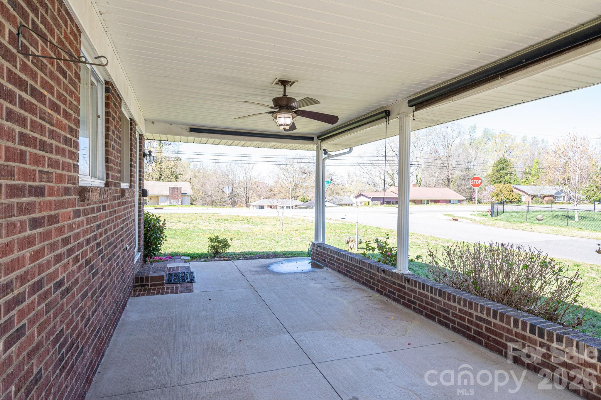 1606 Davis Park Road — Gastonia