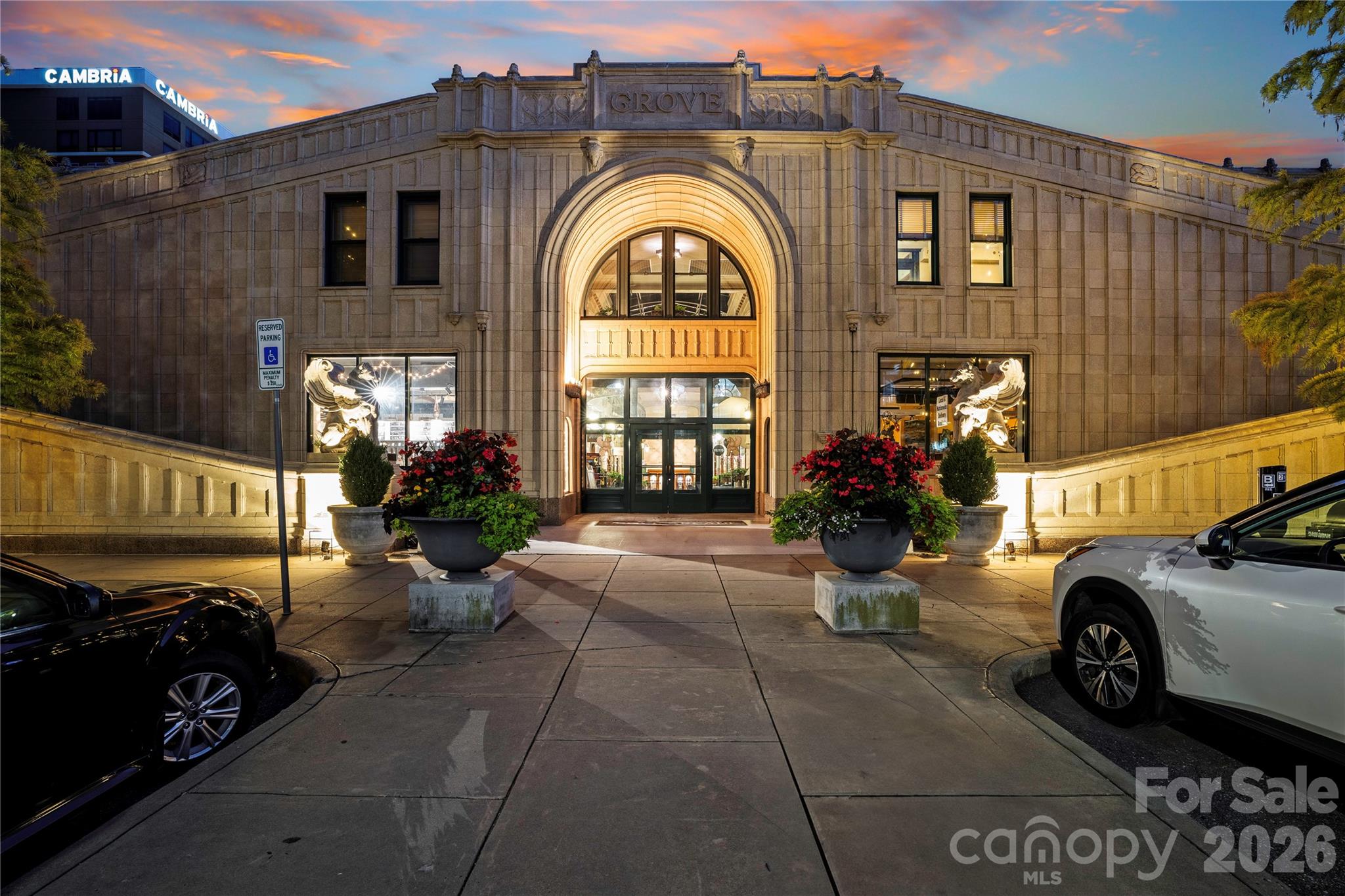 221 Summit Street — Asheville