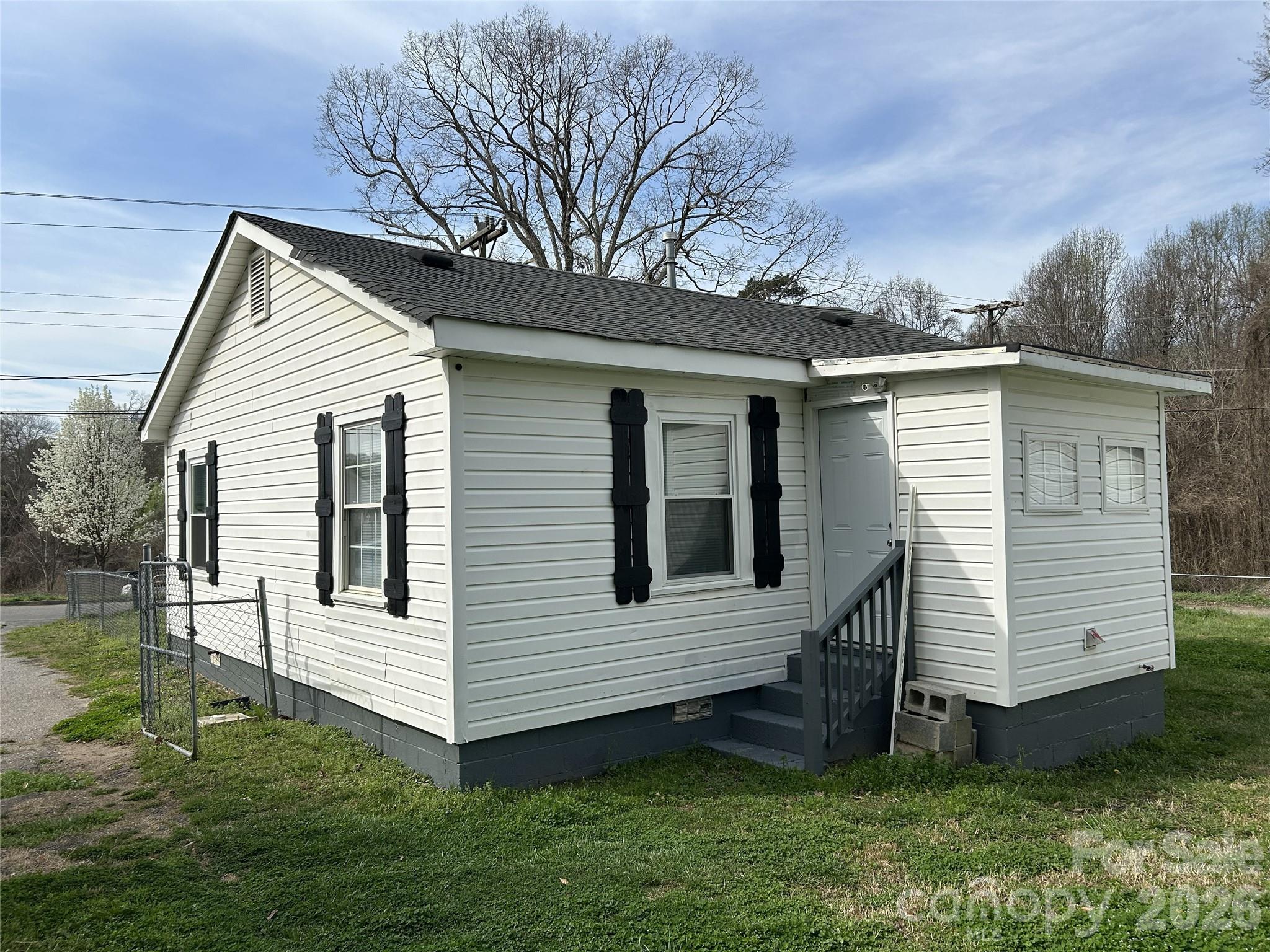 1716 pope Avenue — Gastonia