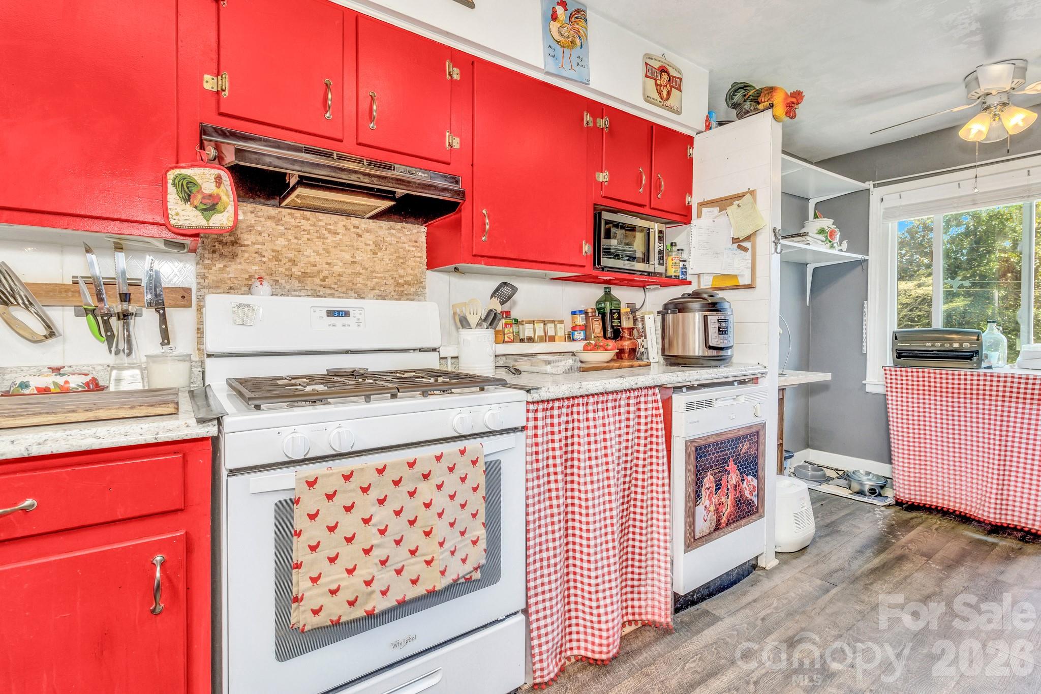 1195 Hendersonville Highway — Pisgah Forest