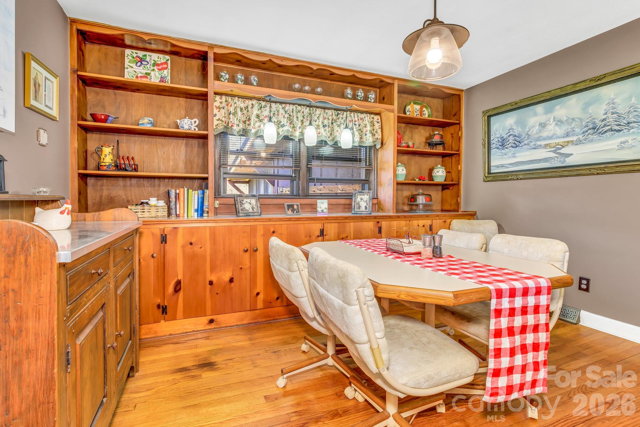 1195 Hendersonville Highway — Pisgah Forest