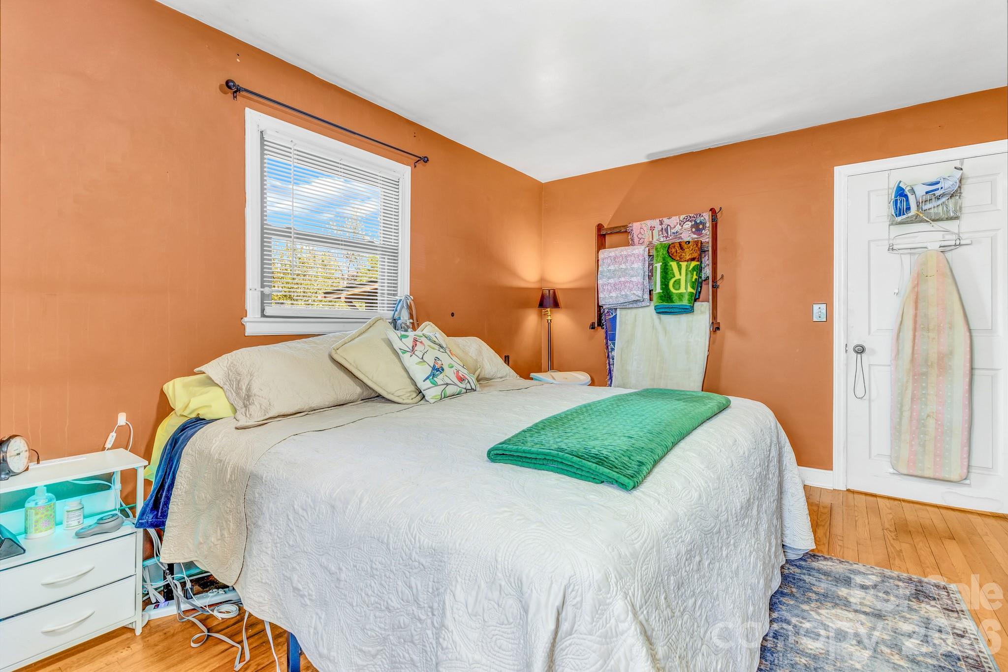 1195 Hendersonville Highway — Pisgah Forest