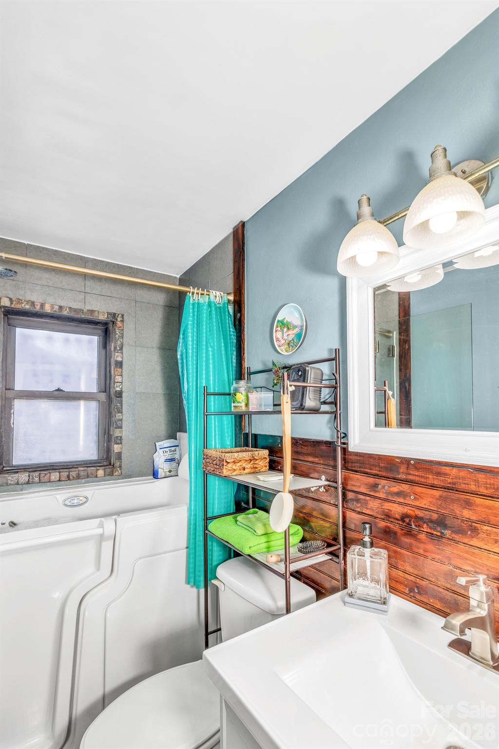 1195 Hendersonville Highway — Pisgah Forest
